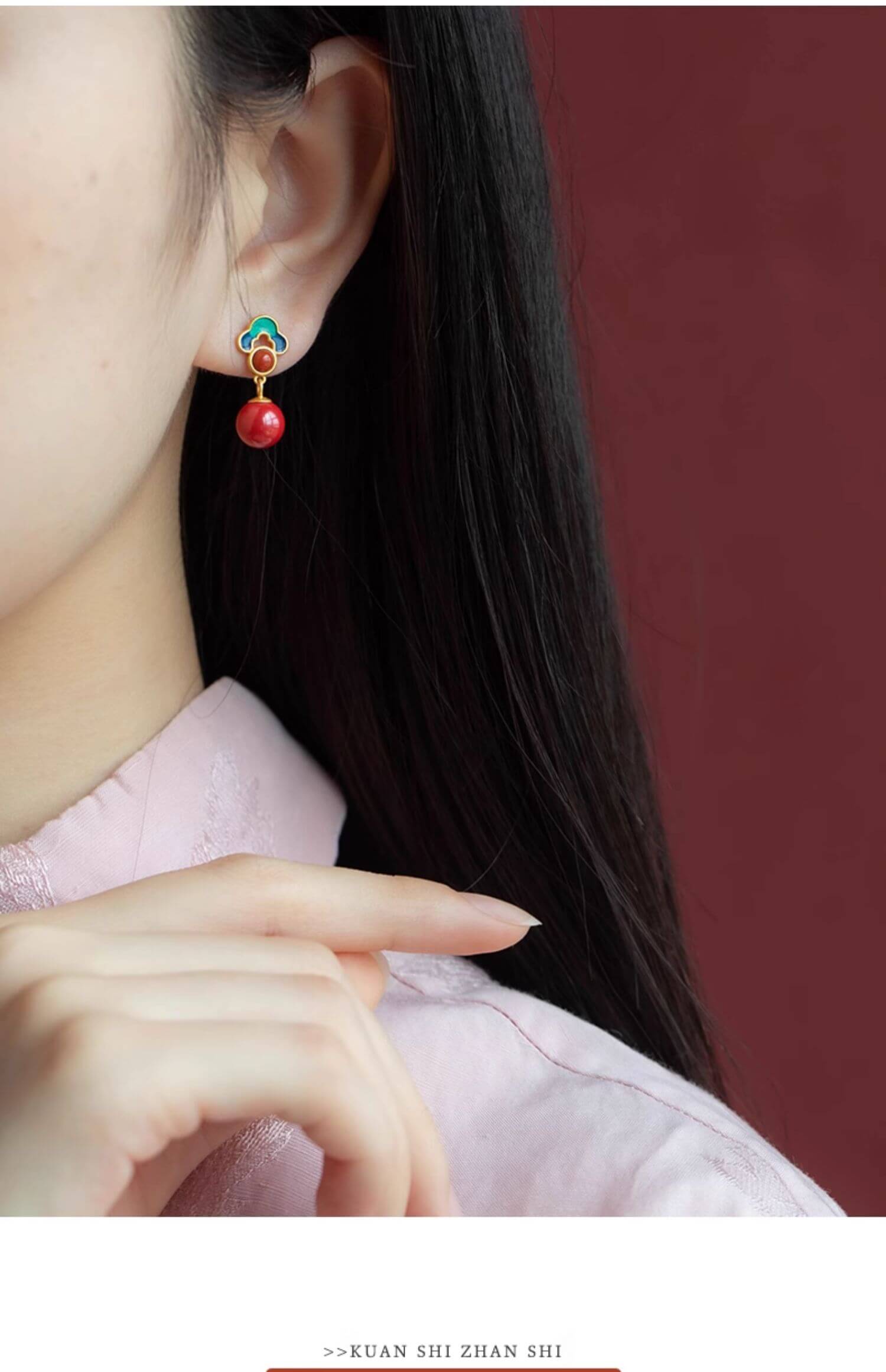 《The Auspicious Cloud Earrings》 - New Chinese-style cinnabar auspicious cloud earrings.