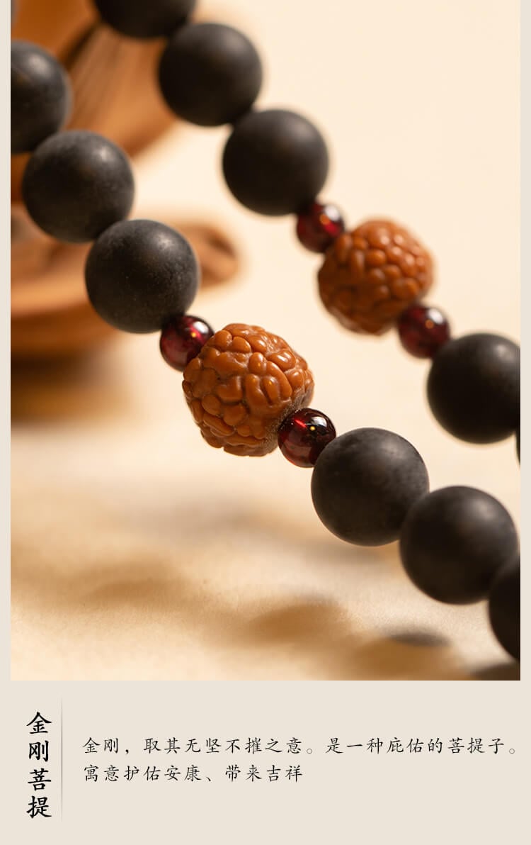 《Emptiness Released》 Natural Medicinal Amber Buddhist Prayer Beads Bracelet with 108 Beads