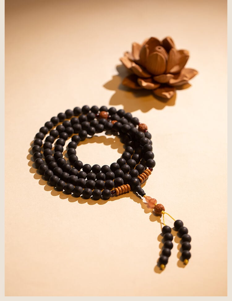 《Emptiness Released》 Natural Medicinal Amber Buddhist Prayer Beads Bracelet with 108 Beads