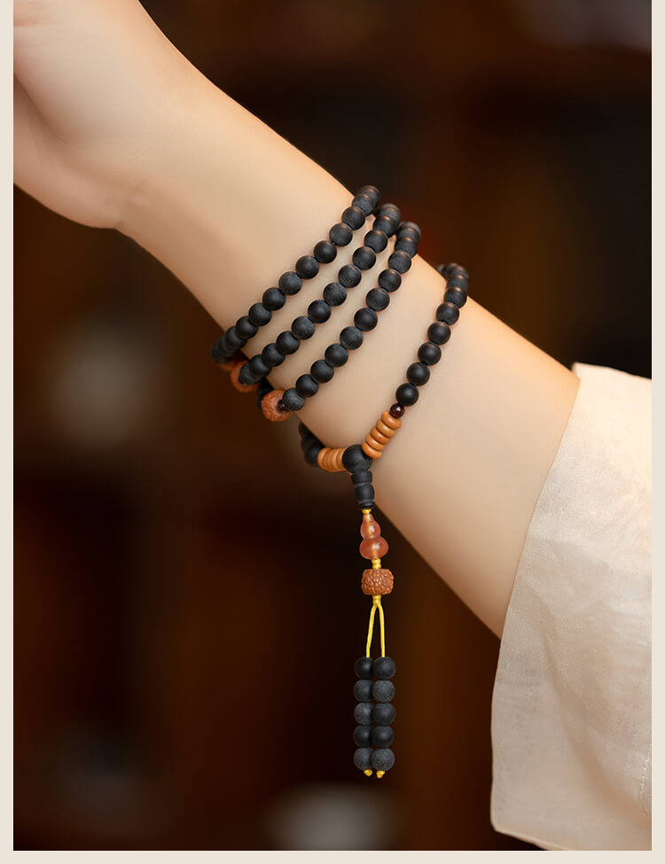 《Emptiness Released》 Natural Medicinal Amber Buddhist Prayer Beads Bracelet with 108 Beads