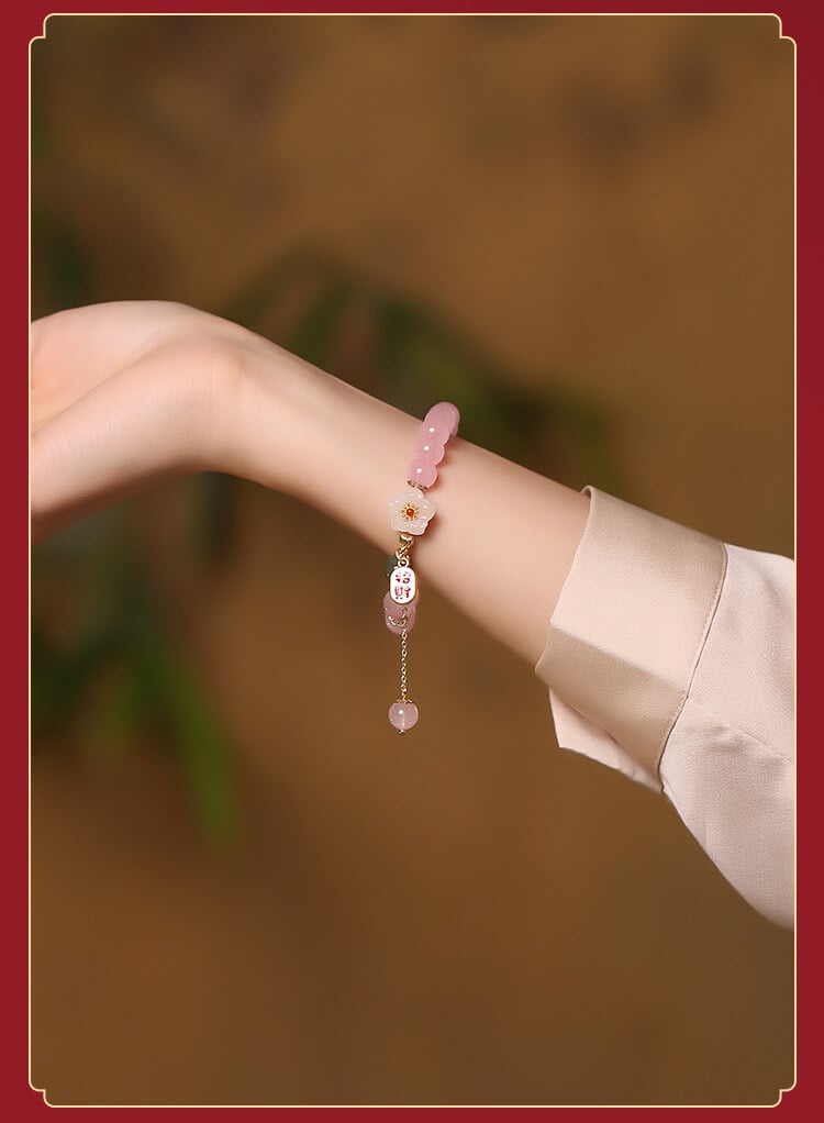 《Vivid and Lifelike》 Peach Blossom Pink Crystal Bracelet