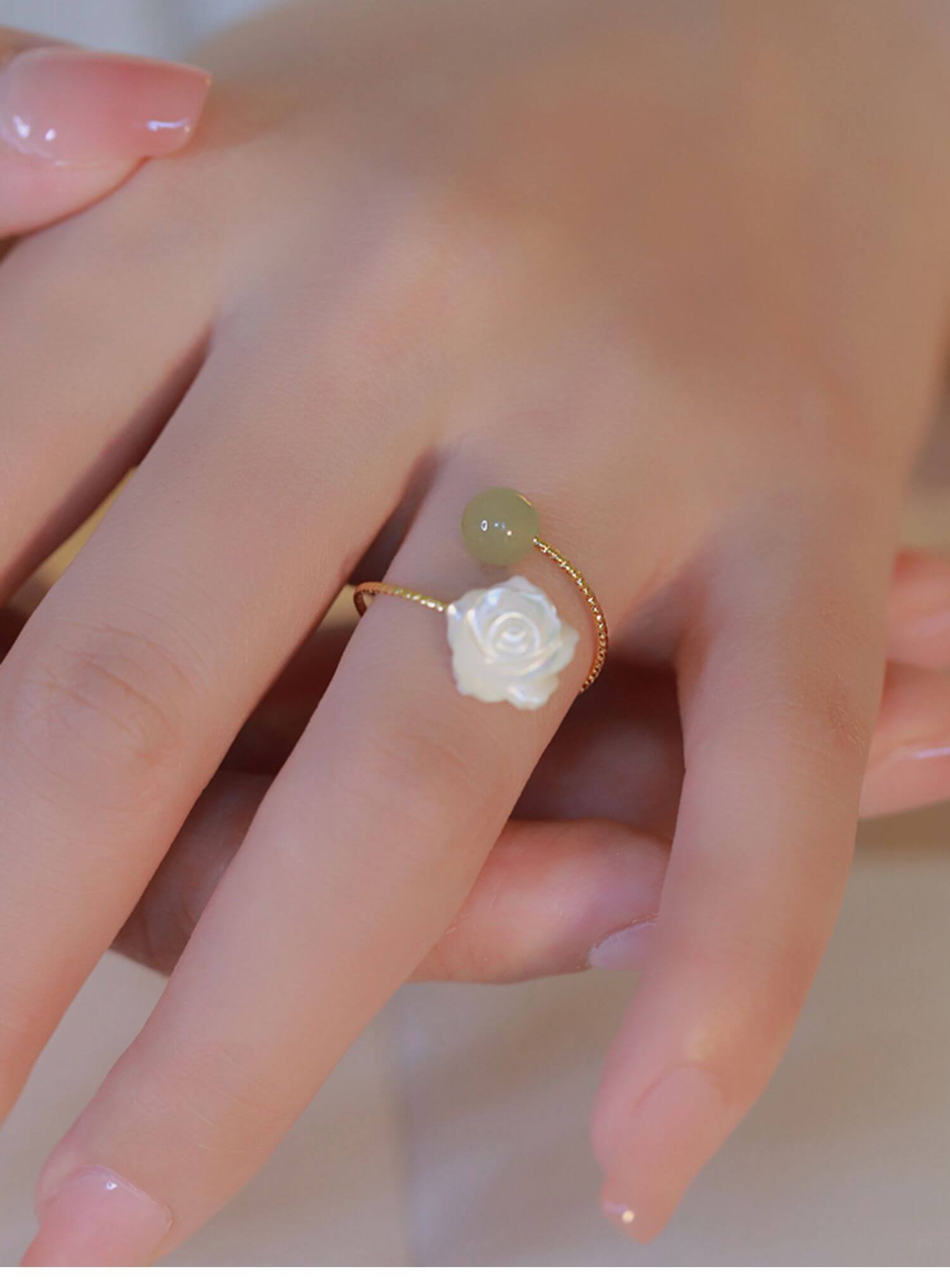 White Mother-of-Pearl Rose Natural Jade Ring with High-end Feel