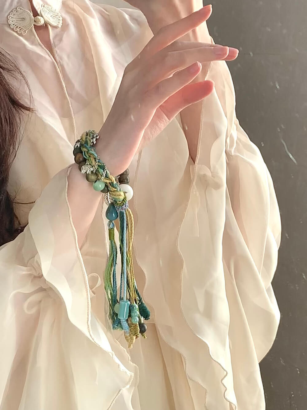 《Qingzhai》 New Chinese-style Tibetan ethnic style tassel bracelet