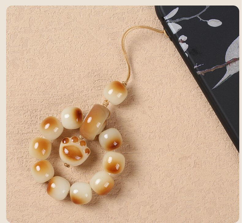 《Lucky Cat》 White Jade Bodhi Root Phone Charm