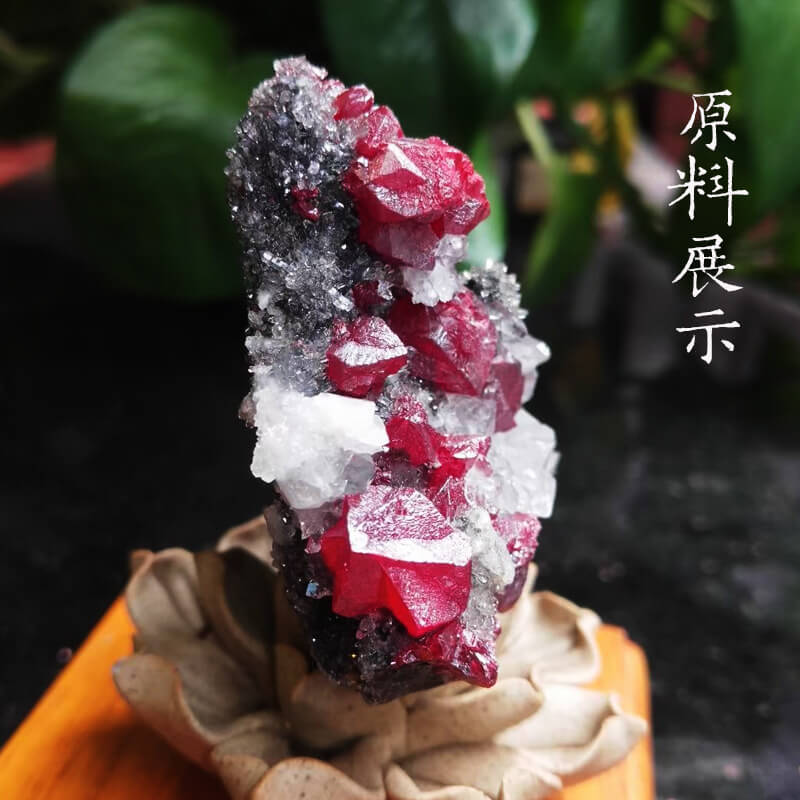 《Wealth-Bringing Pixiu》 - Natural Stone Vermilion Pixiu Pendant Necklace