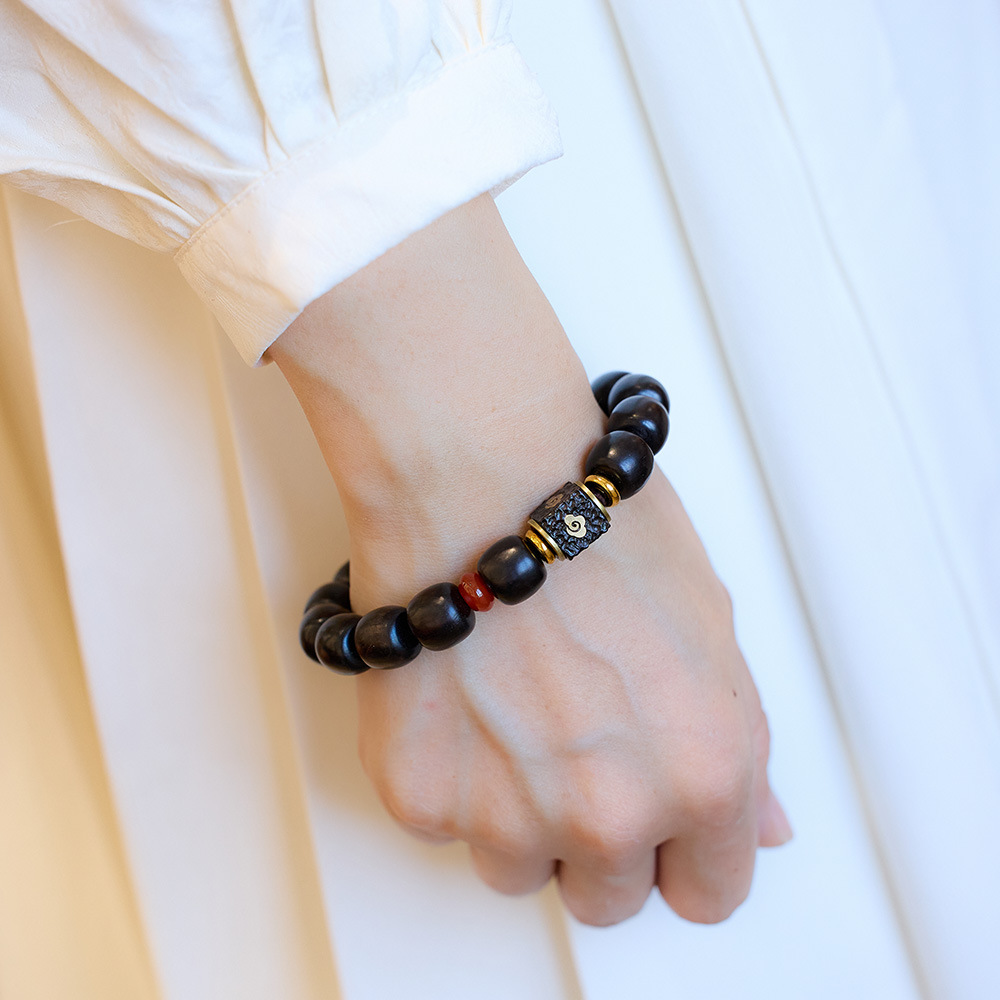 《Roads Unraveled》 Chicken Crow Purple Sandalwood and Ebony Wood Bracelet