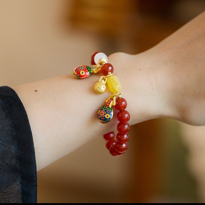 《The Gold-Eating Beast》 Natural Red Agate Vintage Wealth-Attracting Bracelet