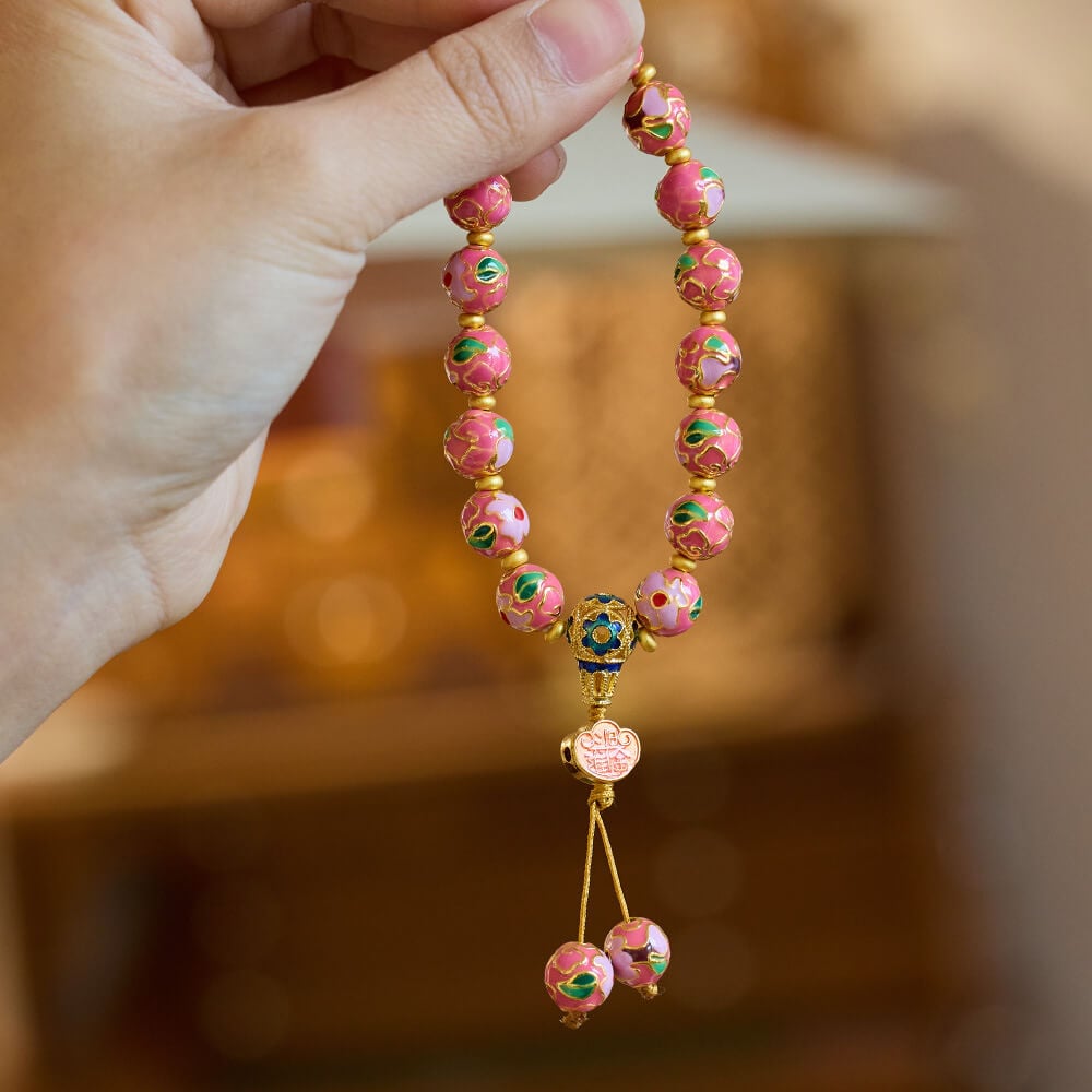 《The Blossom》 Rosy Glow, Fragrant Gray Porcelain, Daily Increment of Gold Peach Blossom Bracelet