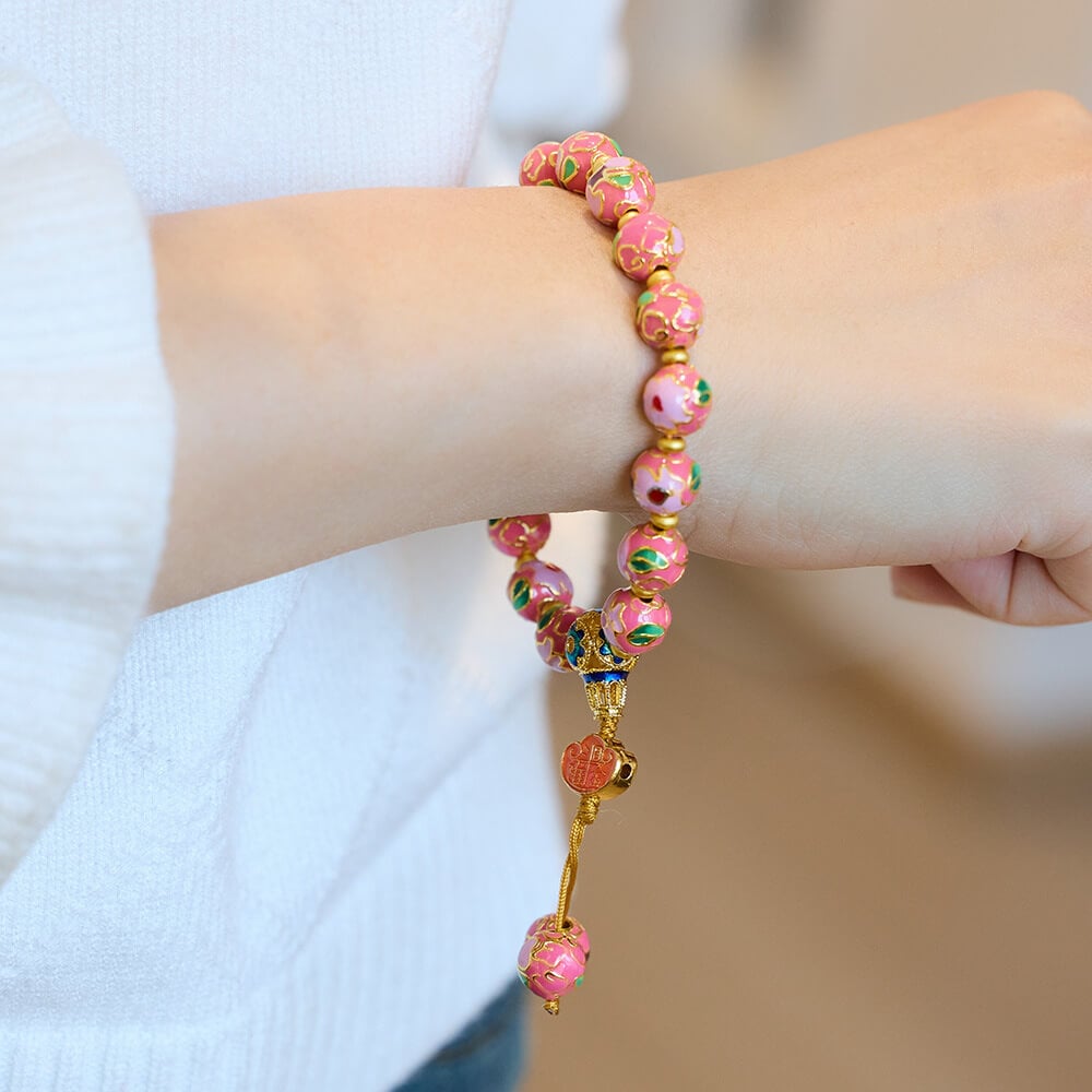 《The Blossom》 Rosy Glow, Fragrant Gray Porcelain, Daily Increment of Gold Peach Blossom Bracelet