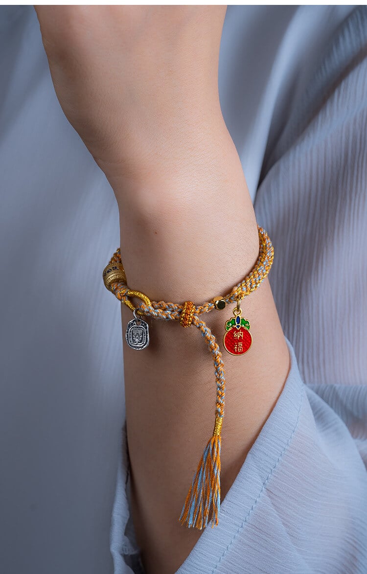 《Inviting Wealth and Blessings》 Ethnic Tibetan Style Six-Syllable Mantra Bracelet