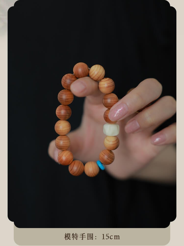 《Waves》 natural thuja men and women playing with Buddhist beads bracelets