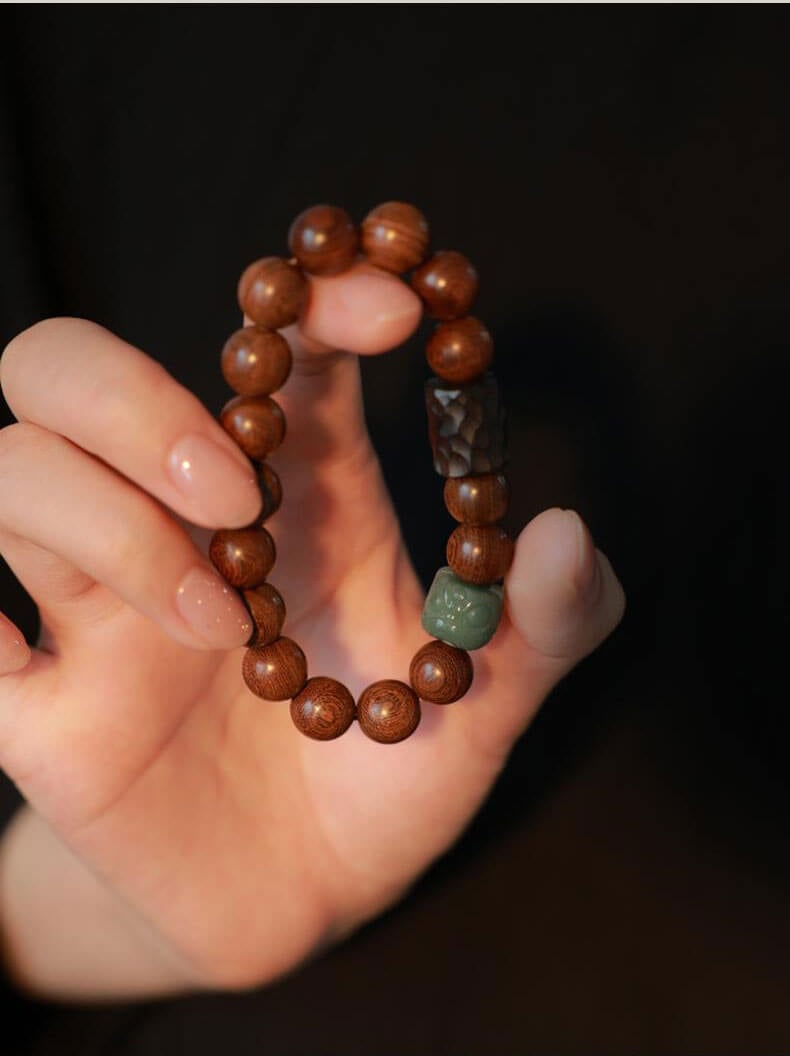 《Awakening Lion》 Ebony Wood Bracelet Playing Bracelet