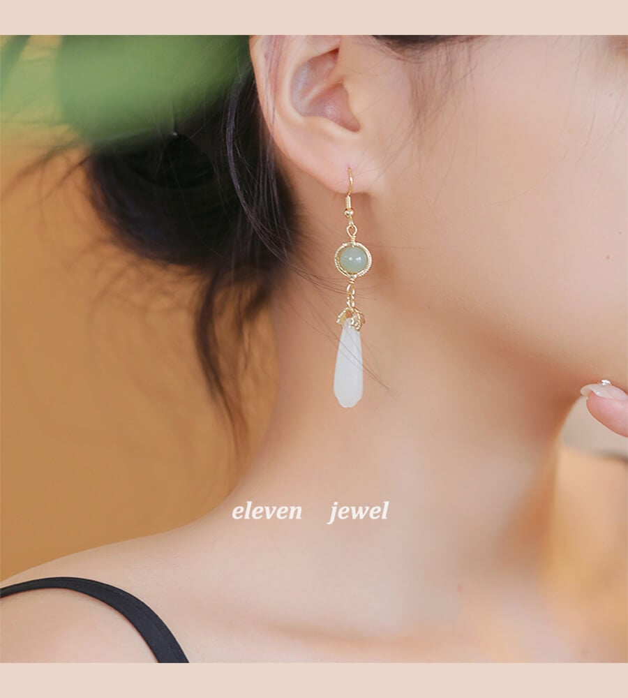 《Tinglan》 new Chinese style Hetian jade water drop ancient style earrings