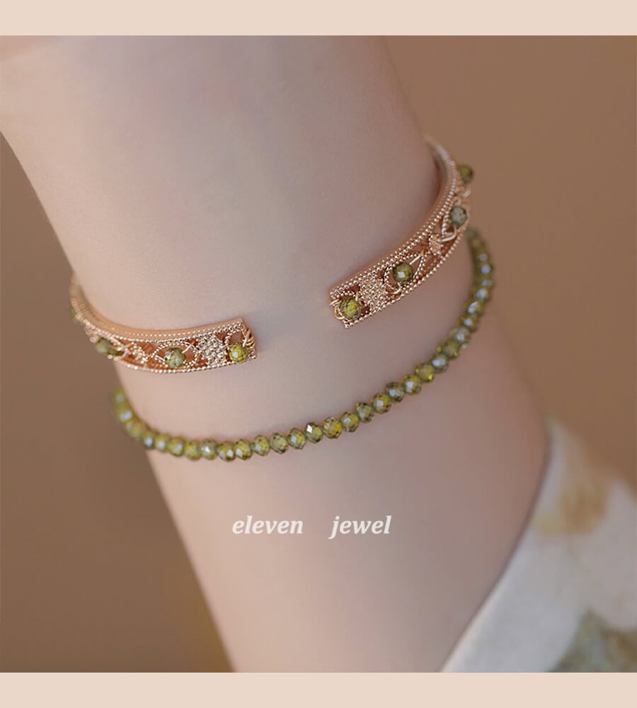 《Landing the Beauty》 Natural Peridot Crystal Stacking Bracelet