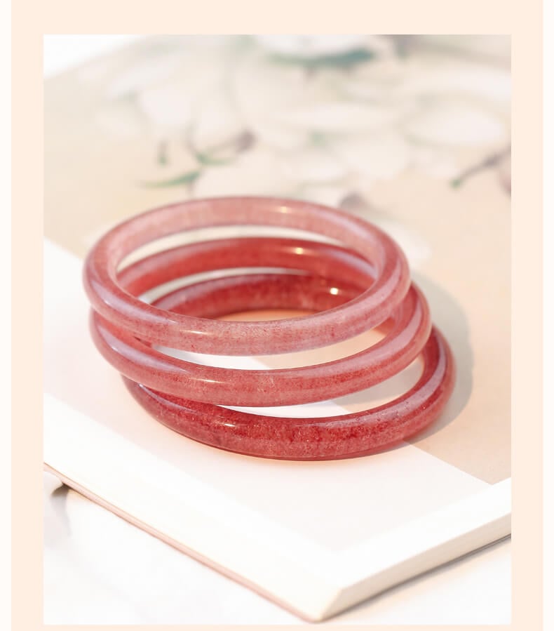 《Ruotao》 Peach Blossom Starlight Natural Strawberry Crystal Bracelet