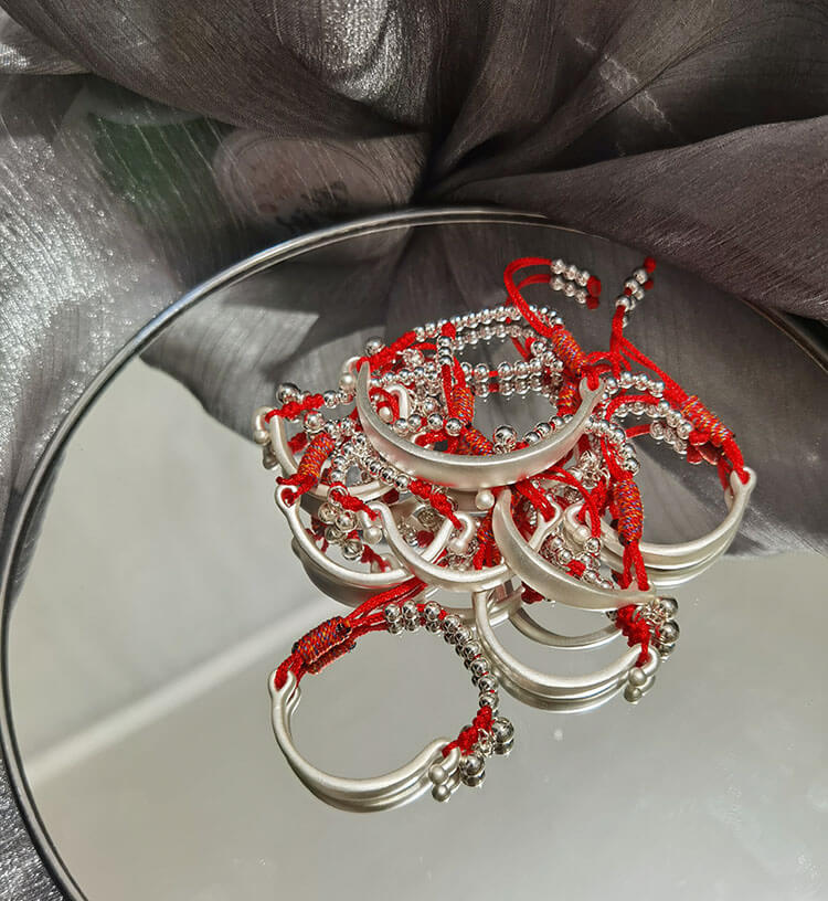 《Palace Bell》 999 Pure Silver Baby Style Bell Red String Bracelet