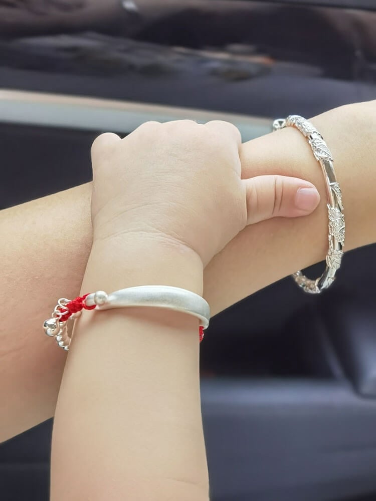 《Palace Bell》 999 Pure Silver Baby Style Bell Red String Bracelet