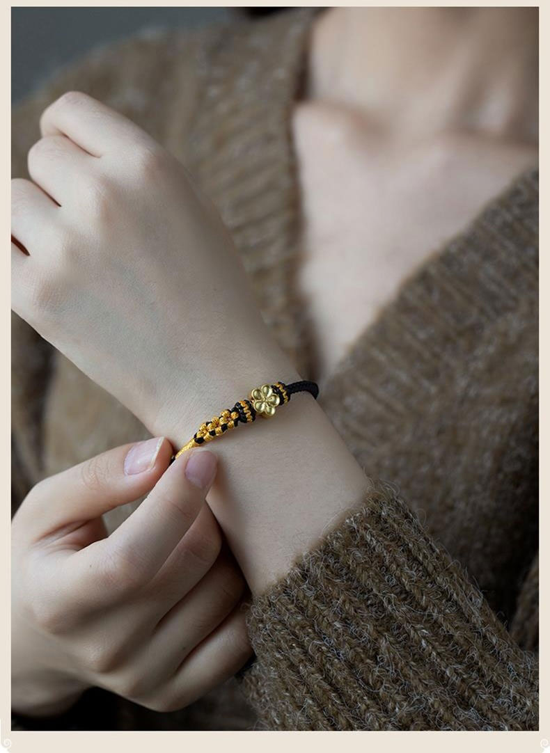 《Scorching the Flowers》 Hand-woven golden peach blossom knot bracelet